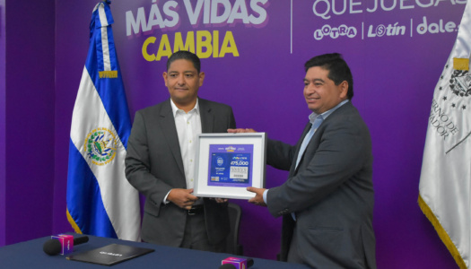 Lotería dedica sorteo a Radio El Salvador